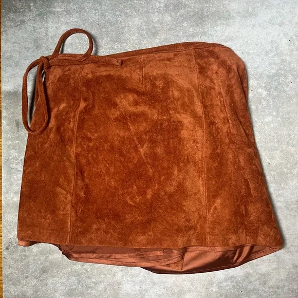 NWT Blank NYC Brown Suede Wrap Mini Skirt Size 29‎