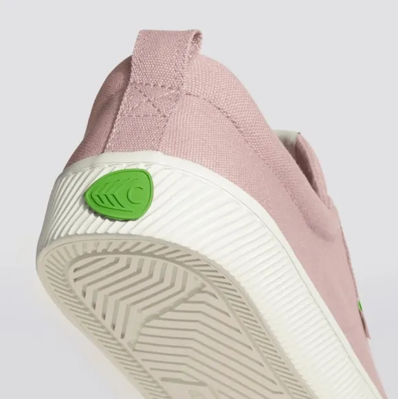 *NWT* Cariuma Rose Canvas Sneakers