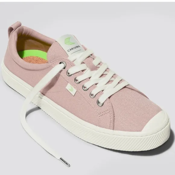*NWT* Cariuma Rose Canvas Sneakers