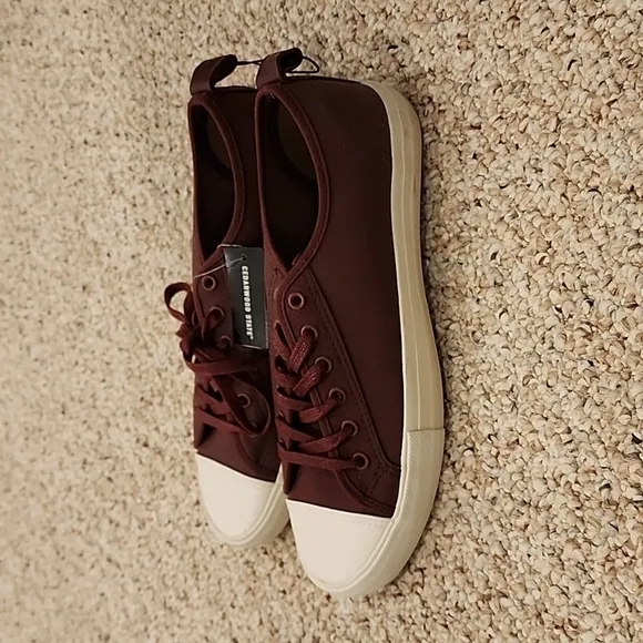 NWT! Cedarwood State Size 10 Burgandy Shoes