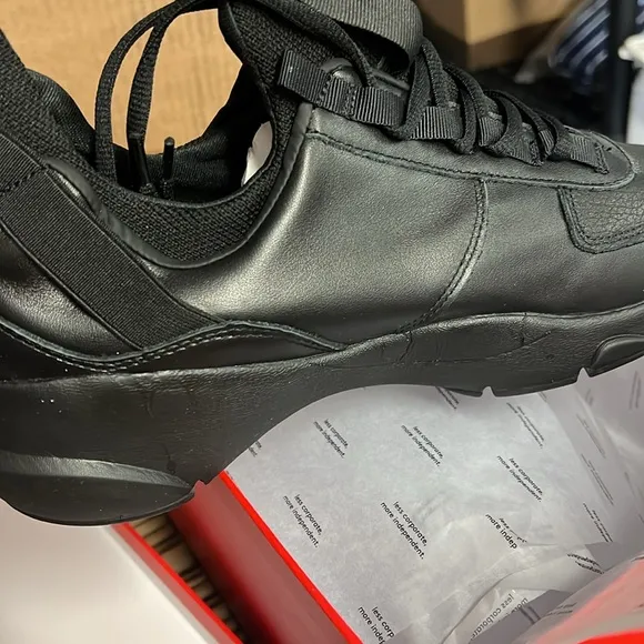 NWT Clearweather Contera Black Shoes