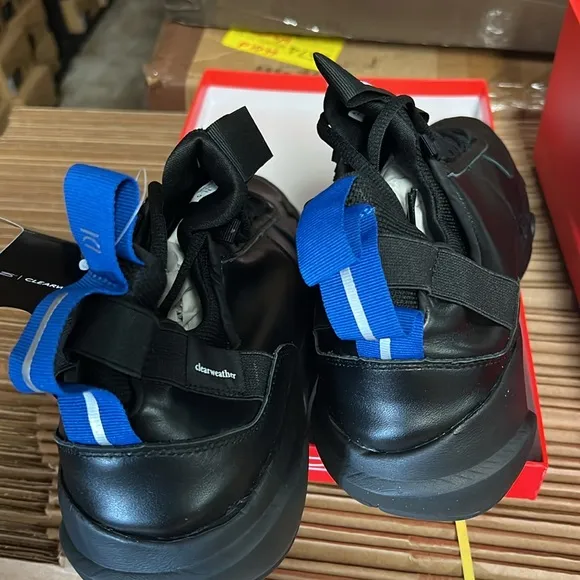 NWT Clearweather Contera Black Shoes