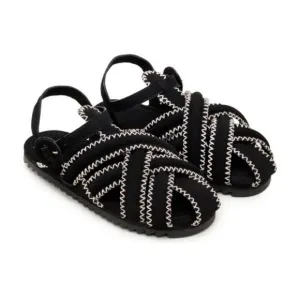 NWT Farm Rio Black Zigzag Stitch Sandals