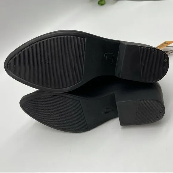 NWT Jeffrey Campbell PLAY Black Matte Rubber Ankle Boots Size 7