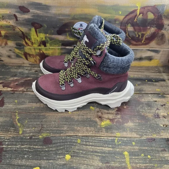 NWT Sorel‎ Kinetic Breakthru Caribou Women's Water Proof Suede Boots Sz 5