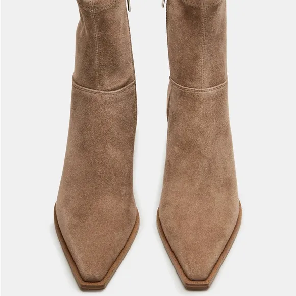 NWT Steve Madden Stasia Taupe Suede Ankle Boots 8.5 NEW IN BOX