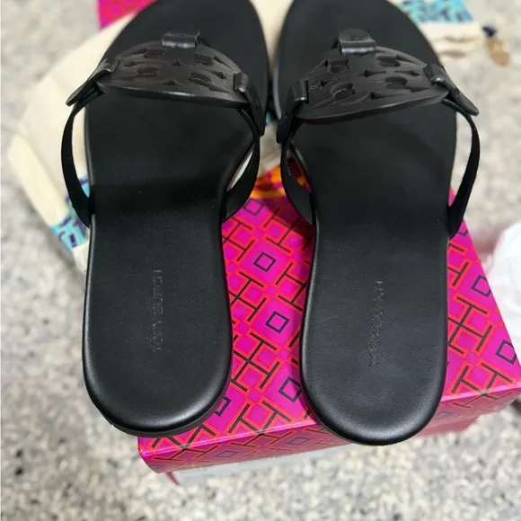 NWT Tory Burch Miller Soft Sandals - perfect black 8.5