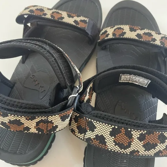 NWT Urban Outfitters Shaka Neo Climbing Sandals Size 9 Men’s