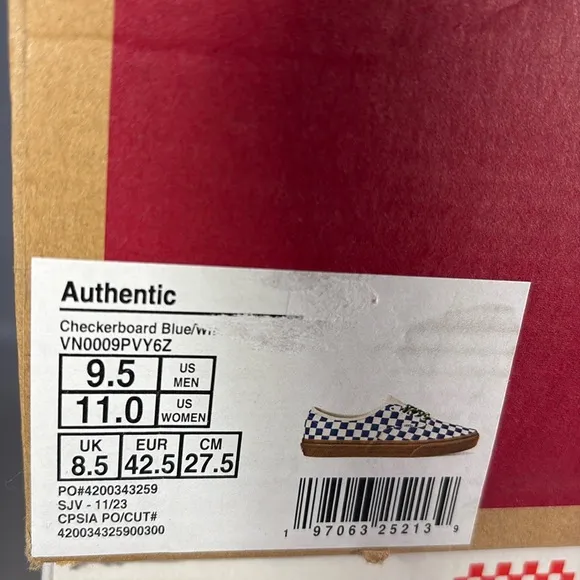 NWT Vans Authentic Checkerboard Skate/Street Shoes Men’s 9.5