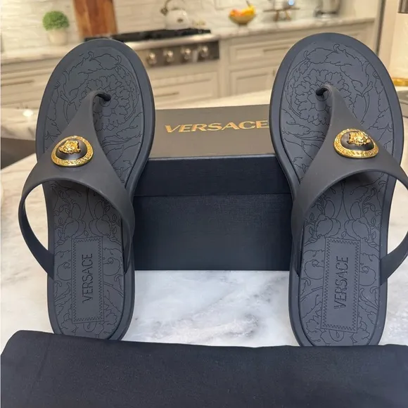 NWT Versace Alia Flat Rubber Women's Black Sandals
