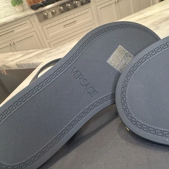 NWT Versace Alia Flat Rubber Women's Black Sandals
