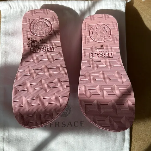 *NWT* VERSACE Greca Sandals