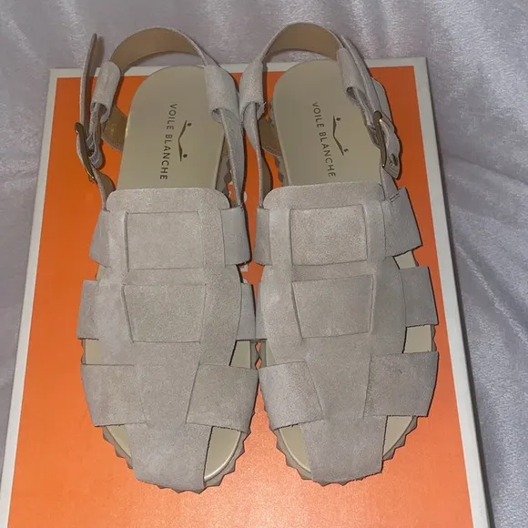 NWT VOILE BLANCHE ALICE Leather Sandals in Beige