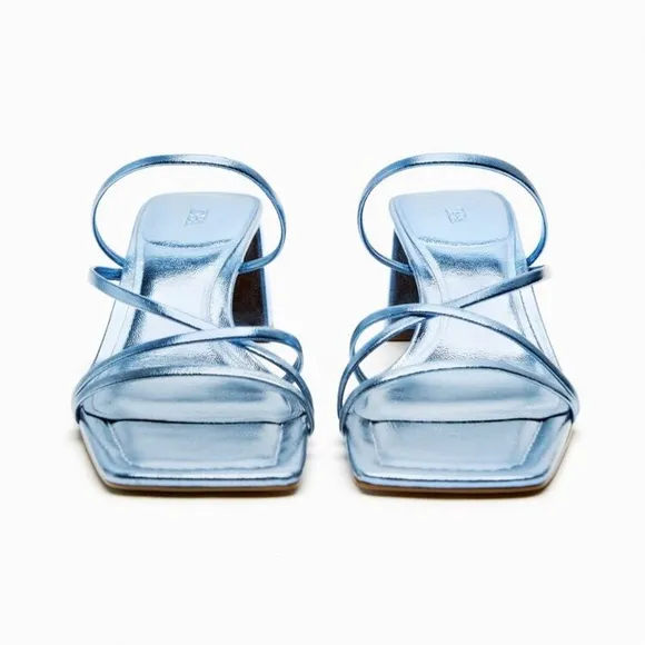 NWT. Zara Blue Metallic Strappy Sandals with Block Heels. Size 9.
