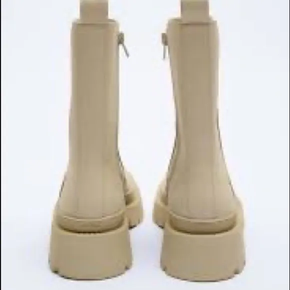 NWT. Zara Cream Rubber Ankle Boots. Size 10.