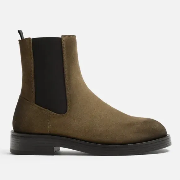 NWT ZARA Leather Chelsea Boots Limited Edition