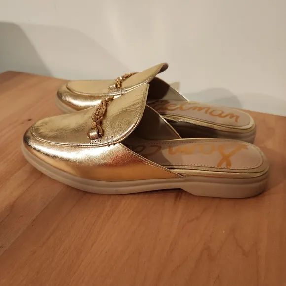 NWTB Sam Edelman Kira Mule in Gold Size 7