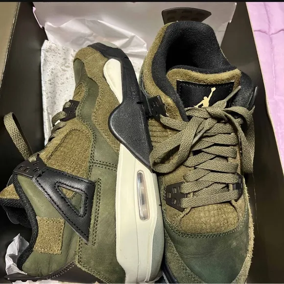 Olive Green Jordan 4 Retro