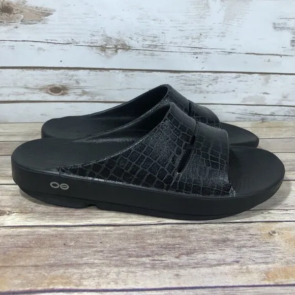 Oofos Ooahh Slip On Sandals Mens Size 9 Recovery Casual Comfort Black Rubber