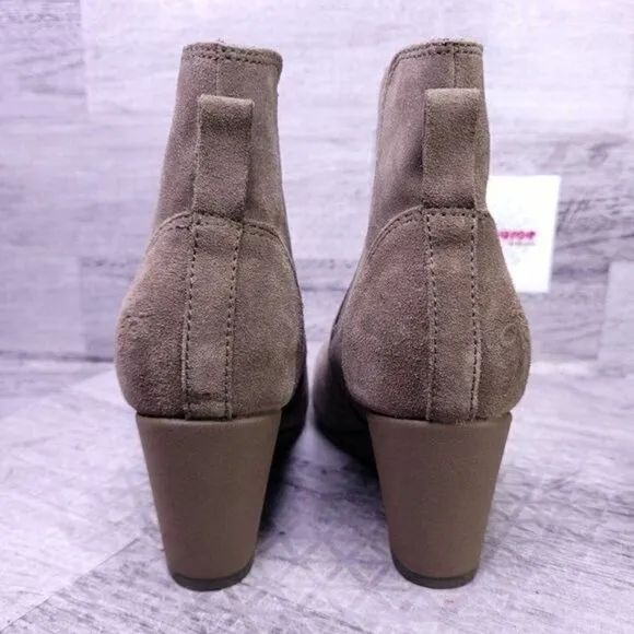 OTBT Dodge Pull on Suede Wedge Ankle Boot Taupe Brown Women's sz 9.5 NEW