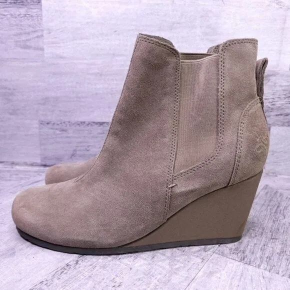 OTBT Dodge Pull on Suede Wedge Ankle Boot Taupe Brown Women's sz 9.5 NEW