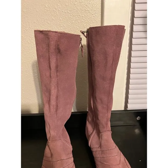 Palladium Purple Suede Leater Tall Boots Size 8