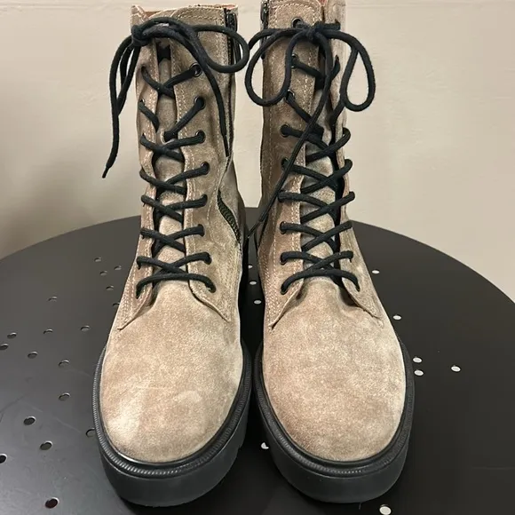 PAUL GREEN ‘Jackson’ Lug Sole Lace Boot, Tan, UK 6.5/US 9, EXCELLENT CONDITION