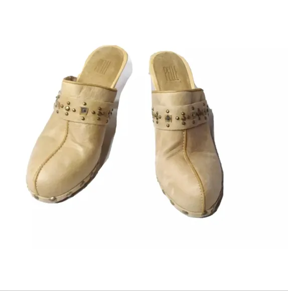 Pelle Moda Leather Mule Shoes Heels Womens 10M Tan Stud Accents Retail $140