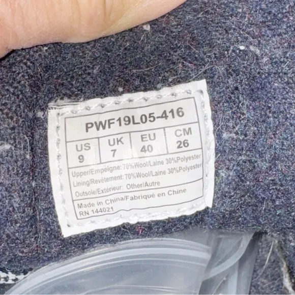 Pendleton Womens Navy Heather Wool Water Resistant Sneakers Shoes Size 9