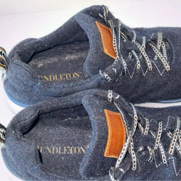 Pendleton Womens Navy Heather Wool Water Resistant Sneakers Shoes Size 9