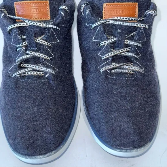 Pendleton Womens Navy Heather Wool Water Resistant Sneakers Shoes Size 9