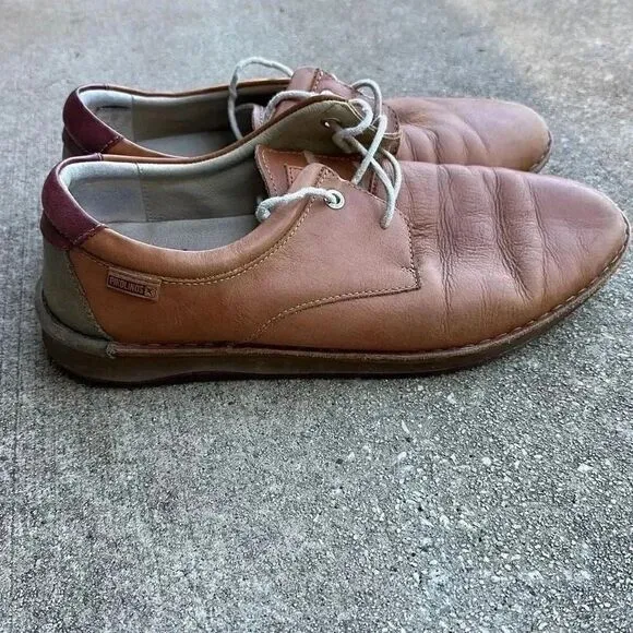 Pikolinos Navas Leather Shoes with Laces