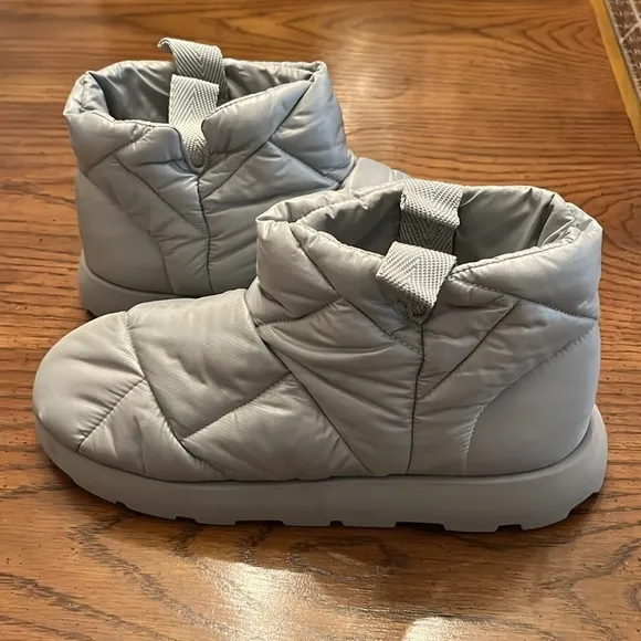 Piumestudio moon boots, size 41