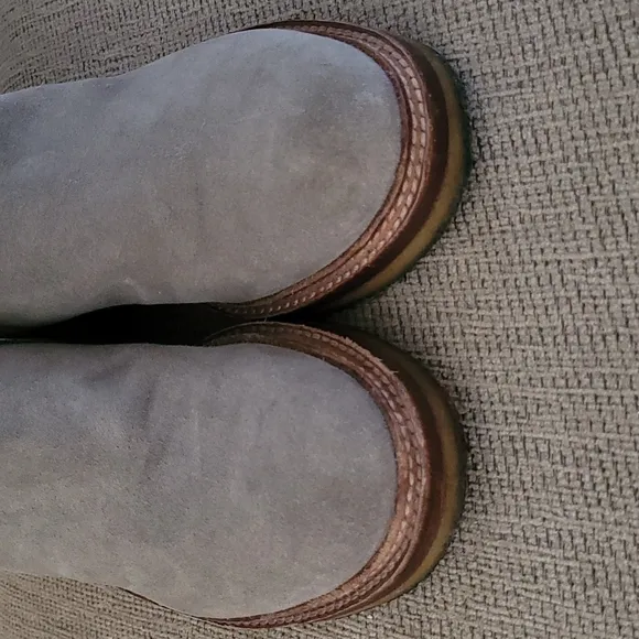 POUR LA VICTOIRE JERRI GRAY LUSH SUEDE OVER THE KNEE BOOTS