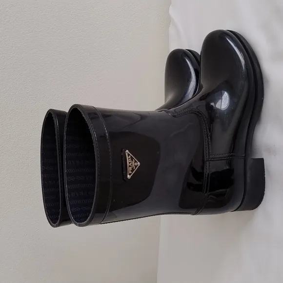 Prada Women's Black logo rain Rubber Boots Size 39/ US 9