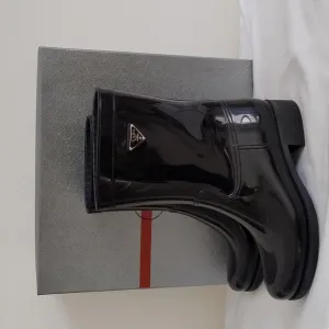 Prada Women's Black logo rain Rubber Boots Size 39/ US 9