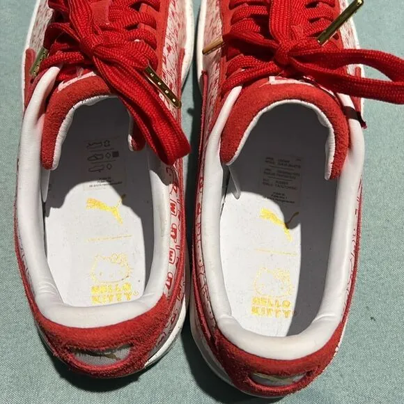 PUMA x Hello Kitty suede shoes Size 9.5   B53