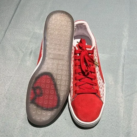 PUMA x Hello Kitty suede shoes Size 9.5   B53