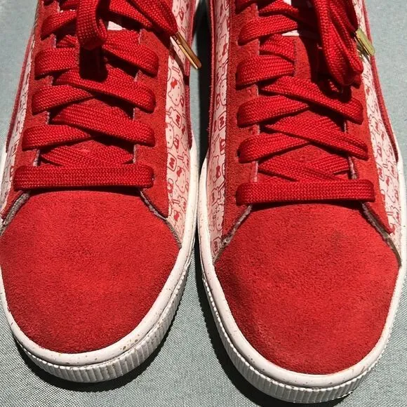 PUMA x Hello Kitty suede shoes Size 9.5   B53