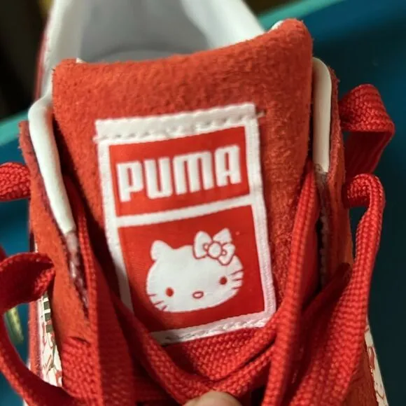 PUMA x Hello Kitty suede shoes Size 9.5   B53