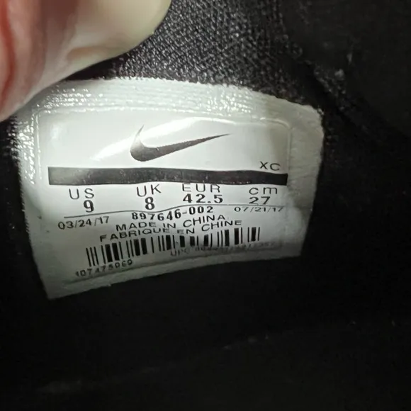 RARE‎ Nike Zoom LeBron Soldier XI 11 2017 Finals 897646-002 Gold Black Men Sz 9