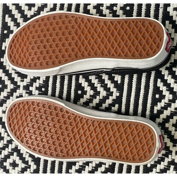 Rare Vans Jester Shoes NWOT!