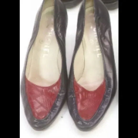 Red &amp; Black Chanel CC  leather heels 36 1/2 pumps