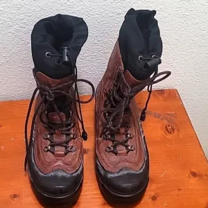 RICKY MEN'S WATERPROOF THINSULATE ULTRA ISULATION LEATHER/ RUBBER BOOTS SIZE 9