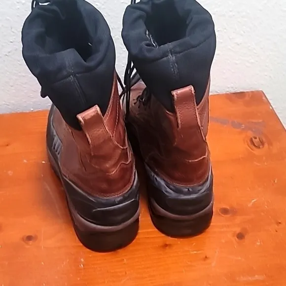 RICKY MEN'S WATERPROOF THINSULATE ULTRA ISULATION LEATHER/ RUBBER BOOTS SIZE 9
