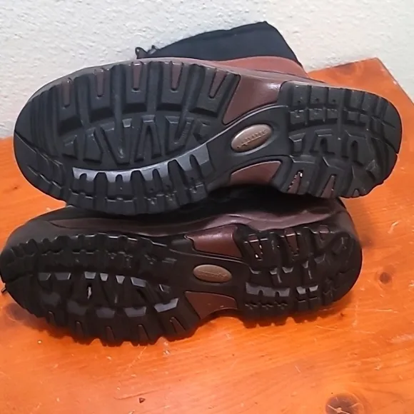 RICKY MEN'S WATERPROOF THINSULATE ULTRA ISULATION LEATHER/ RUBBER BOOTS SIZE 9