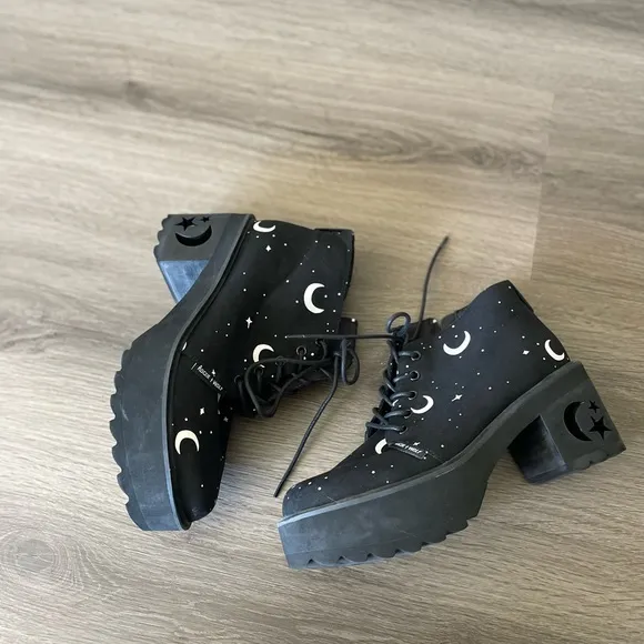 Rogue   Wolf MoonDust Platform Black Boots Vegan Suede