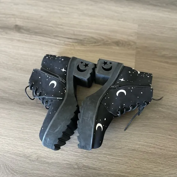 Rogue   Wolf MoonDust Platform Black Boots Vegan Suede