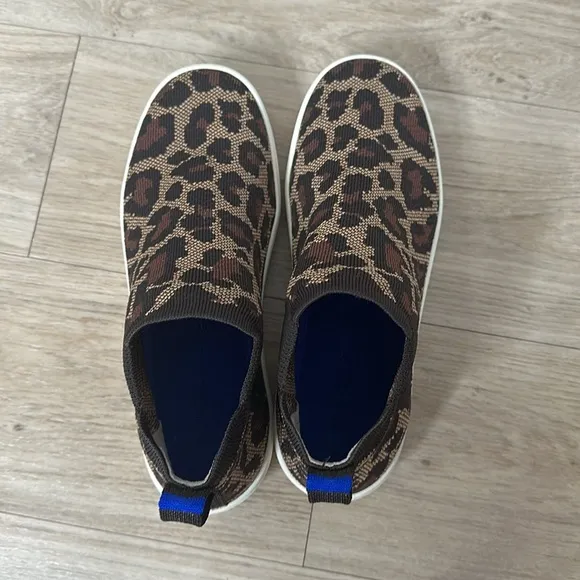 Rothy’s The Chelsea Shoes Slip On Sneakers Wildcat Cheetah Leopard Brown 8