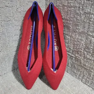 Rothys The Point Women's Size 6.5 US Chili Red Retired Pointed Toe Slip on Shoes